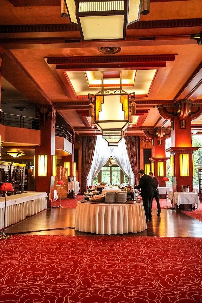 Le Grand Hotel - Domaine De Divonne 4*, Divonne-les-Bains